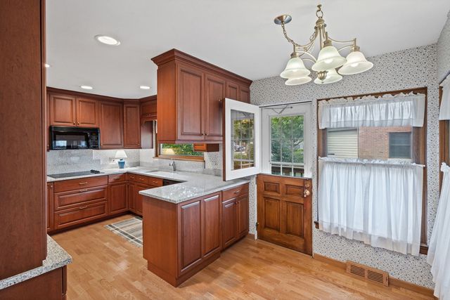 248 E Washington Boulevard, Lombard, IL 60148