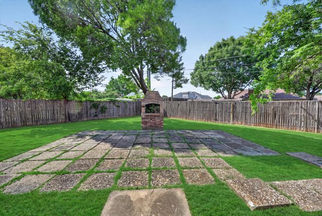 8100 Hillside Drive, Frisco, TX 75033