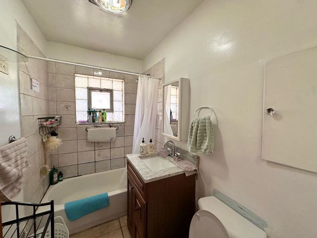 4322 Oak Avenue, Lyons, IL 60534