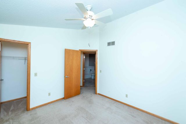 973 Wildflower Court, Eagan, MN 55123