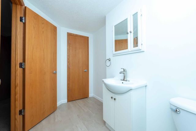 973 Wildflower Court, Eagan, MN 55123