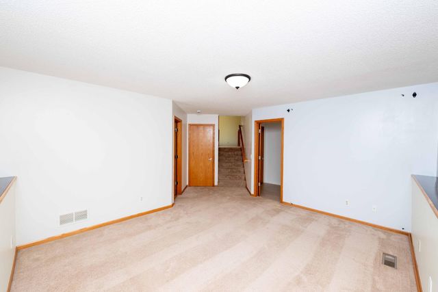 973 Wildflower Court, Eagan, MN 55123