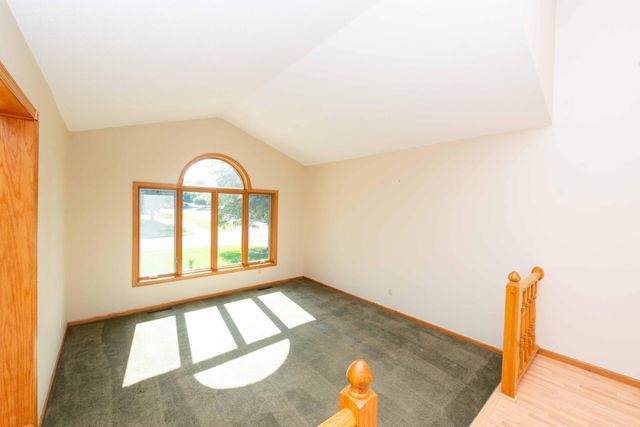 973 Wildflower Court, Eagan, MN 55123