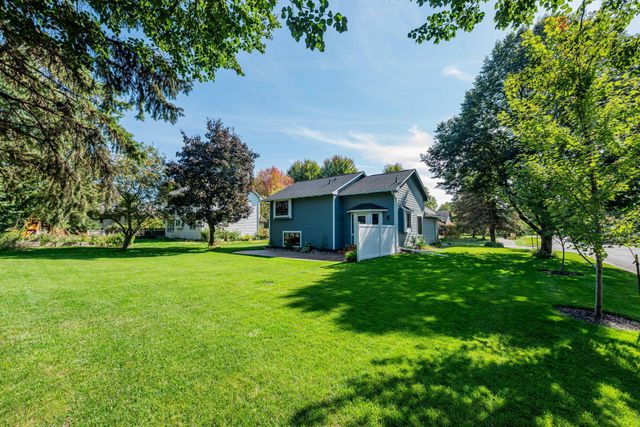 973 Wildflower Court, Eagan, MN 55123