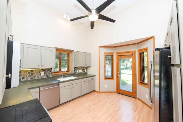 973 Wildflower Court, Eagan, MN 55123