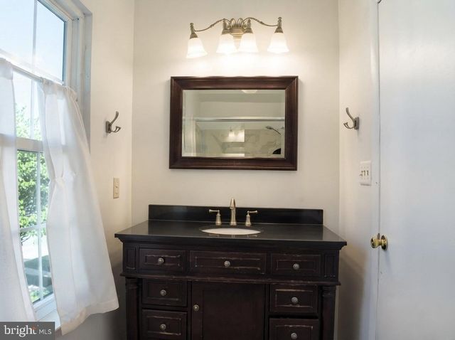 3023 N BRANCH LN, Parkville, MD 21234
