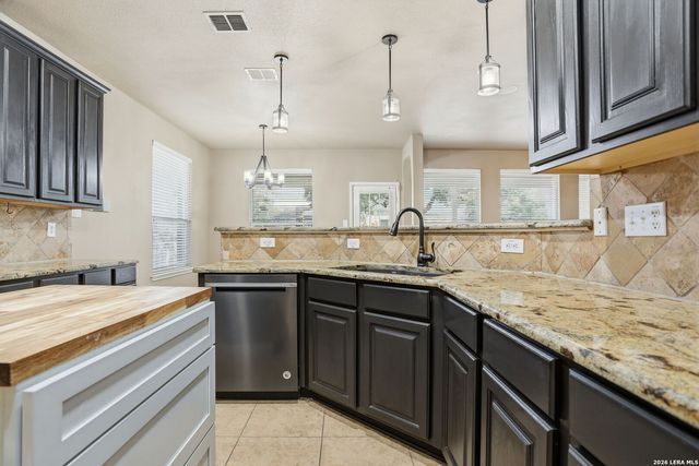 15102 Wingheart, San Antonio, TX 78253