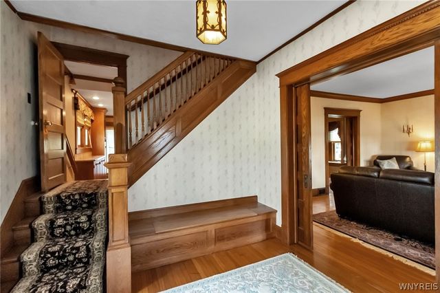 65 Potter Avenue, Orchard Park, NY 14127