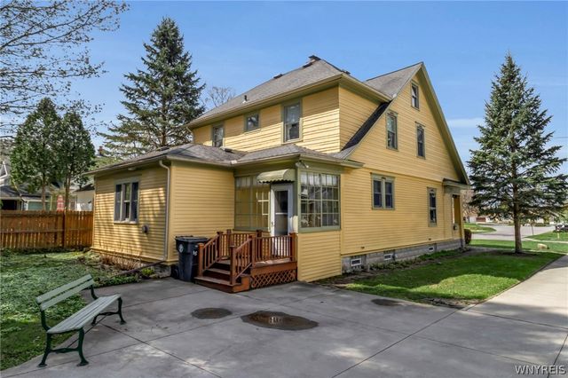 65 Potter Avenue, Orchard Park, NY 14127