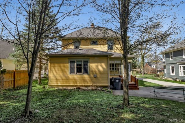 65 Potter Avenue, Orchard Park, NY 14127