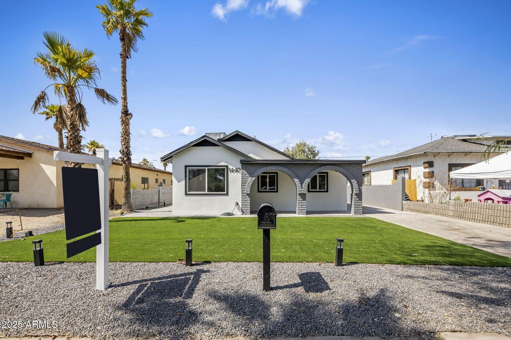 1440 E PIERCE Street, Phoenix, AZ 85006