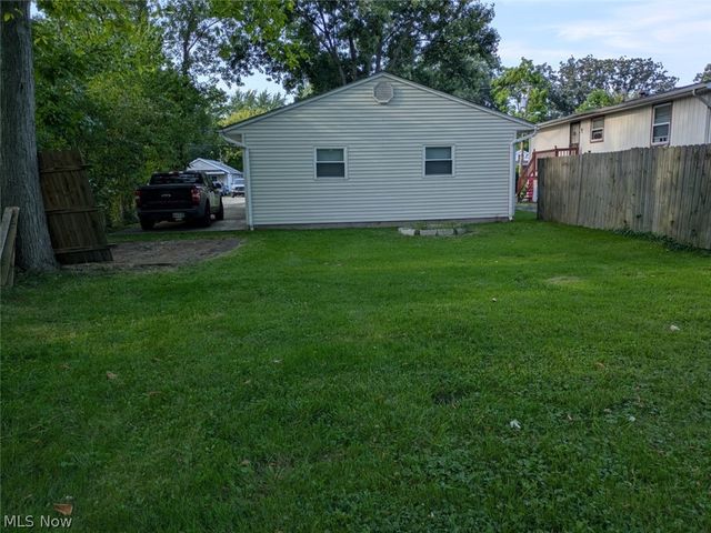 147 Morgan Avenue, Elyria, OH 44035