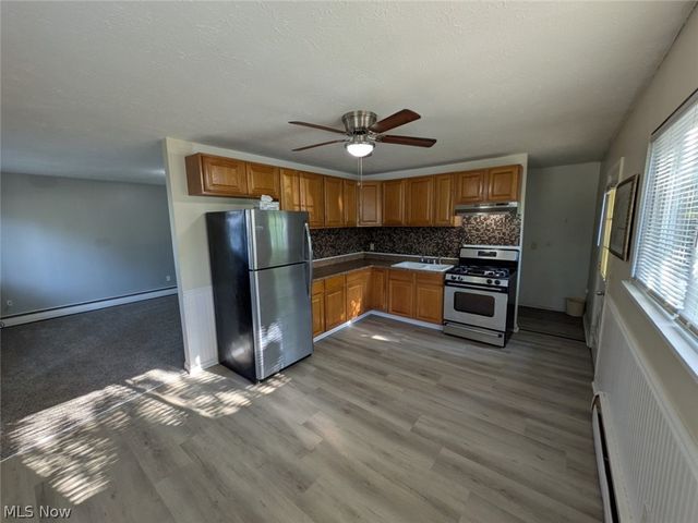 147 Morgan Avenue, Elyria, OH 44035