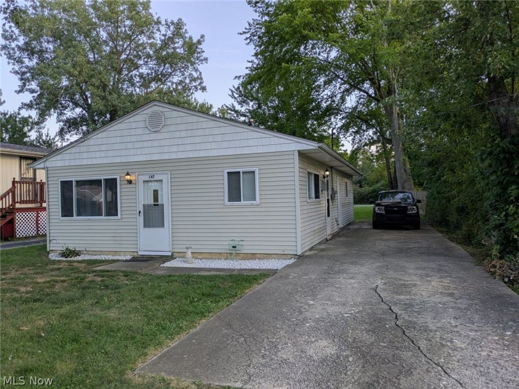 147 Morgan Avenue, Elyria, OH 44035