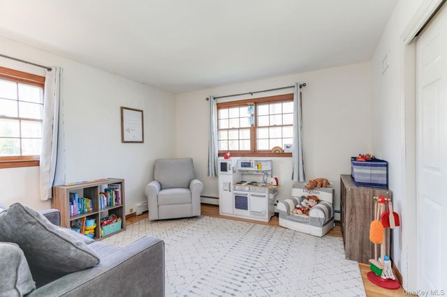3 Triangle Drive, Setauket, NY 11733