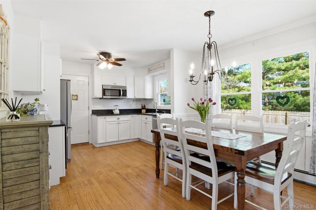 3 Triangle Drive, Setauket, NY 11733