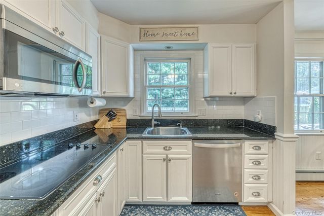 3 Triangle Drive, Setauket, NY 11733