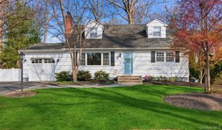 3 Triangle Drive, Setauket, NY 11733