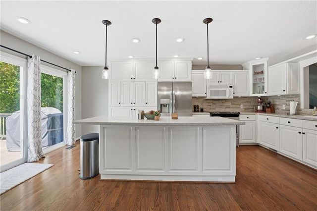 5722 Noland Road, Shawnee, KS 66216