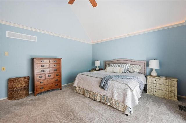 5722 Noland Road, Shawnee, KS 66216