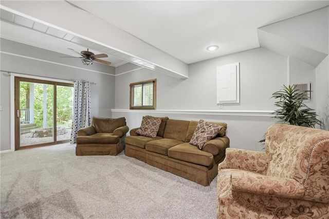 5722 Noland Road, Shawnee, KS 66216