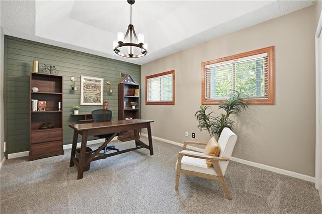5722 Noland Road, Shawnee, KS 66216