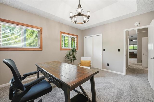 5722 Noland Road, Shawnee, KS 66216