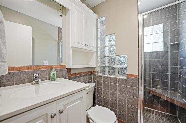5722 Noland Road, Shawnee, KS 66216