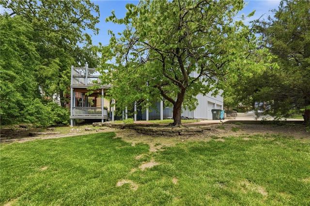 5722 Noland Road, Shawnee, KS 66216