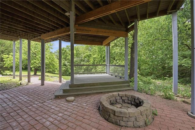 5722 Noland Road, Shawnee, KS 66216