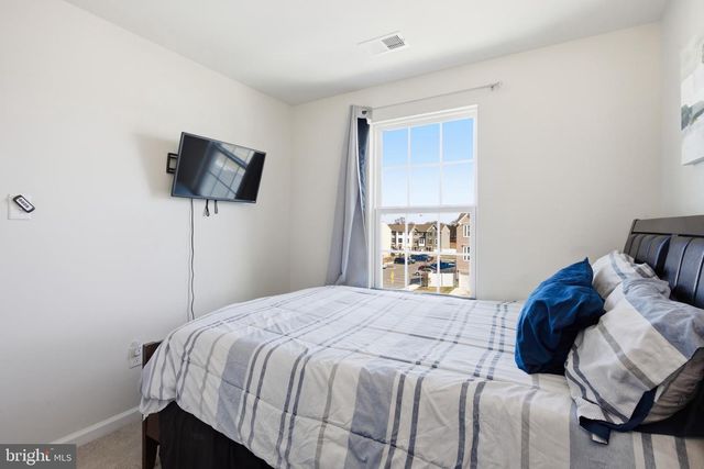 17 CONTINENTAL BLVD, Sicklerville, NJ 08081