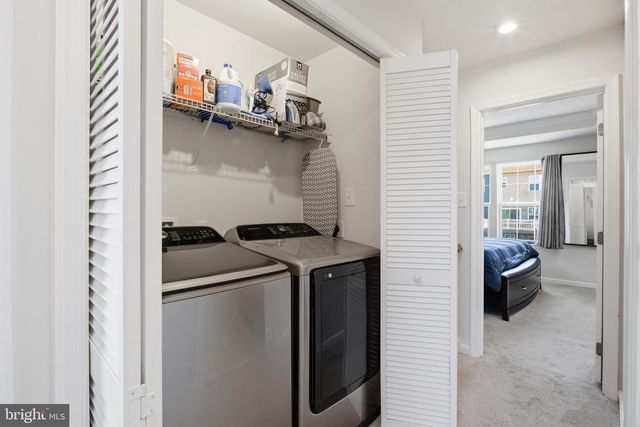 17 CONTINENTAL BLVD, Sicklerville, NJ 08081