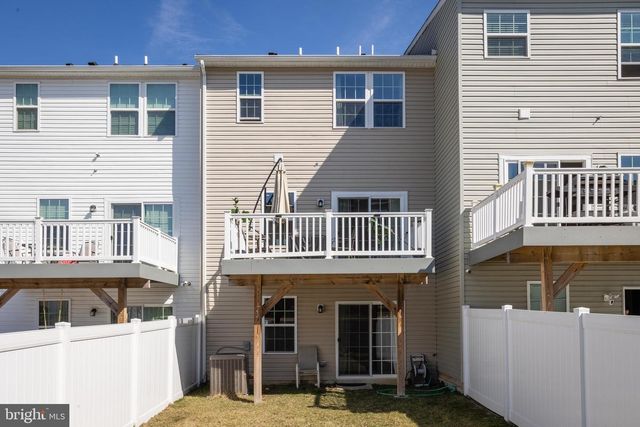 17 CONTINENTAL BLVD, Sicklerville, NJ 08081