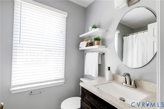 5202 Reids Pointe Rd, Glen Allen, VA 23060