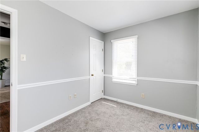 5202 Reids Pointe Rd, Glen Allen, VA 23060