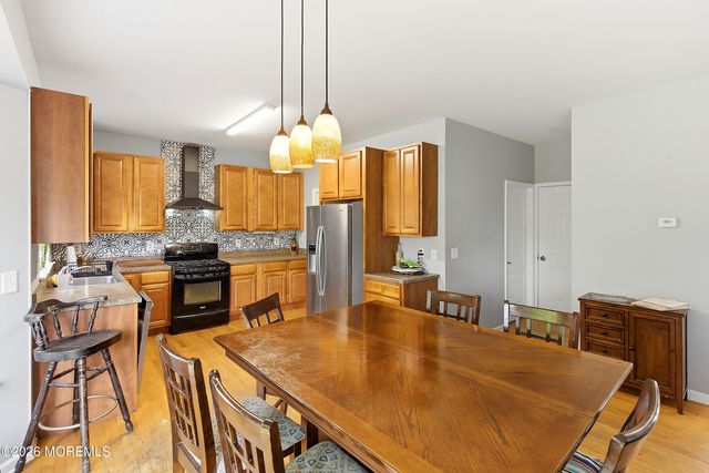 801 Cranberry Road, Beachwood, NJ 08722