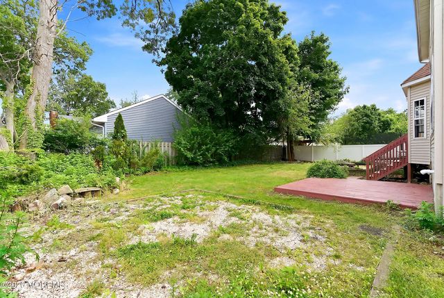 801 Cranberry Road, Beachwood, NJ 08722
