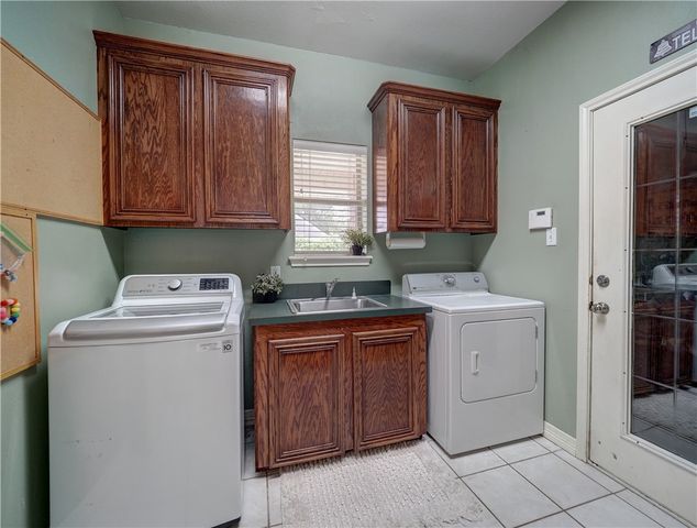 6405 Bellac St, Corpus Christi, TX 78414