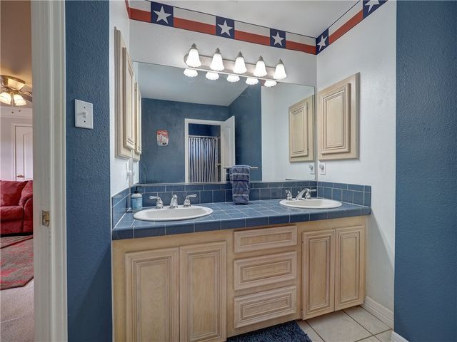 6405 Bellac St, Corpus Christi, TX 78414