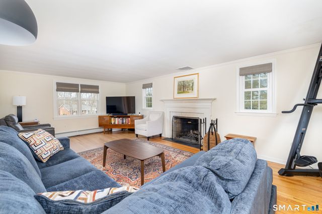 117 Roslyn Drive, New Britain, CT 06052