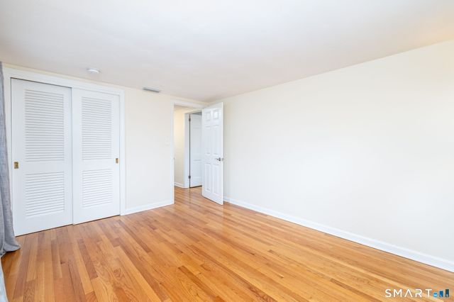 117 Roslyn Drive, New Britain, CT 06052