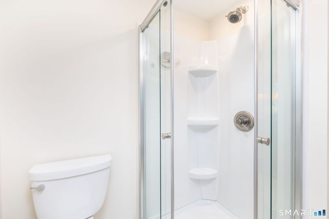 117 Roslyn Drive, New Britain, CT 06052