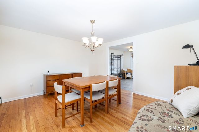 117 Roslyn Drive, New Britain, CT 06052