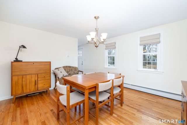 117 Roslyn Drive, New Britain, CT 06052