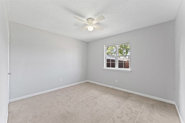 1013 Hunters Glen Drive, Mesquite, TX 75150