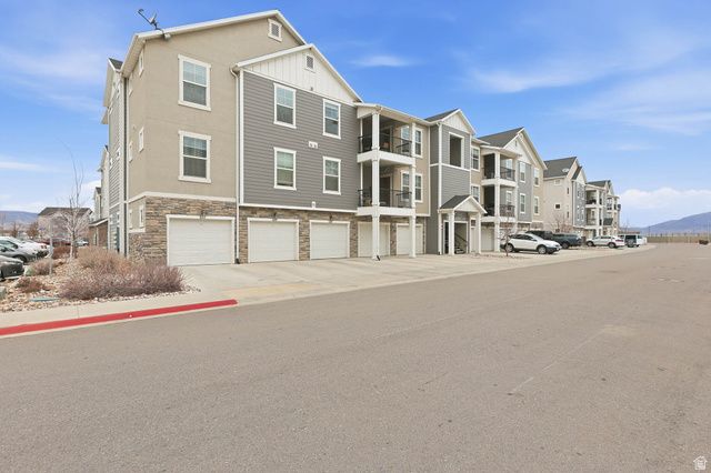 625 N EMERY LN, Vineyard, UT 84059