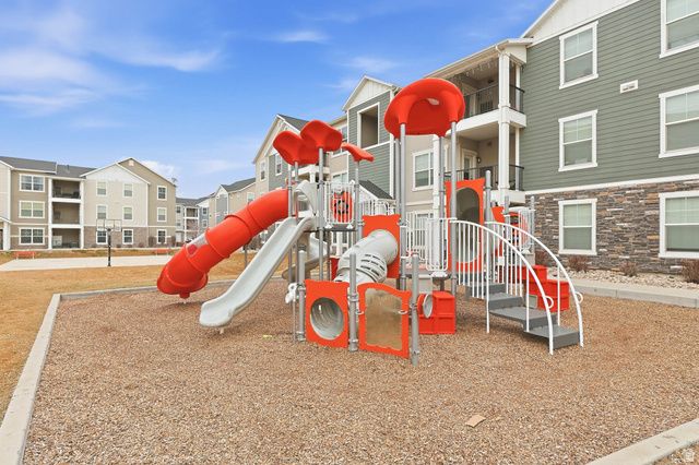 625 N EMERY LN, Vineyard, UT 84059