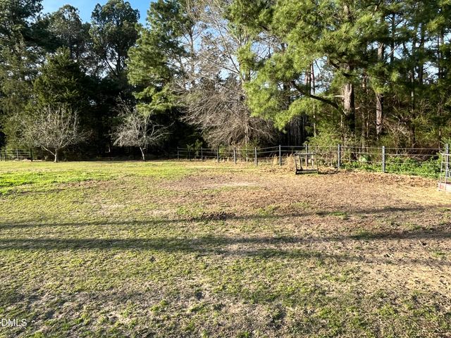 1195 Us 158 Highway, Oxford, NC 27565