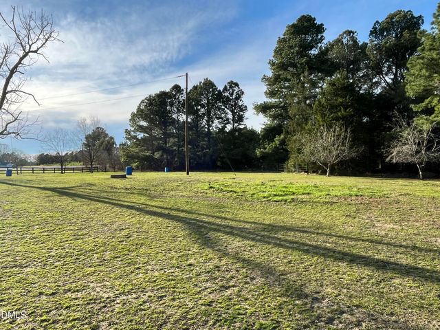 1195 Us 158 Highway, Oxford, NC 27565