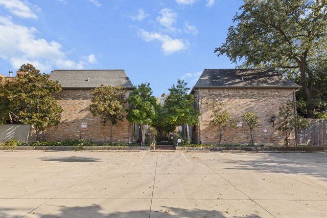 4306 Buena Vista Street 102B, Dallas, TX 75205